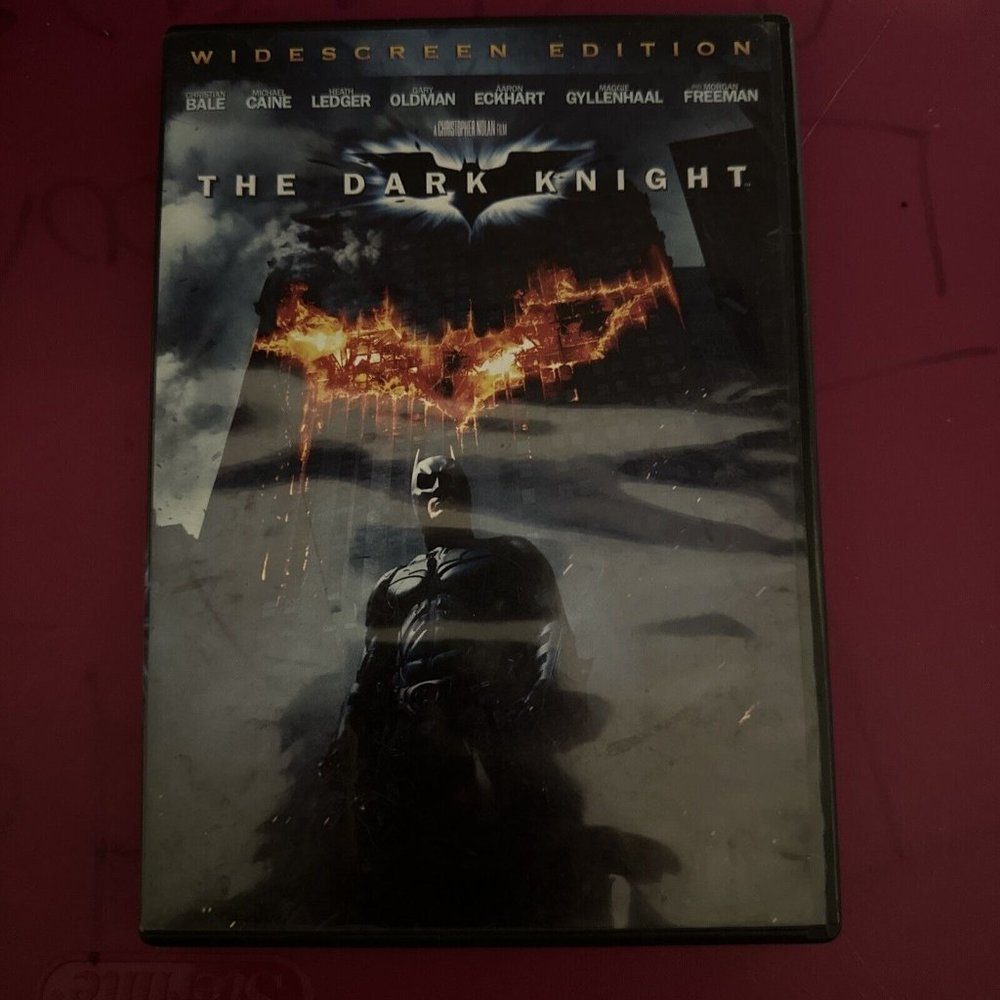 The Dark Knight (DVD, 2008) Batman Joker Christian Bale Heath Ledger